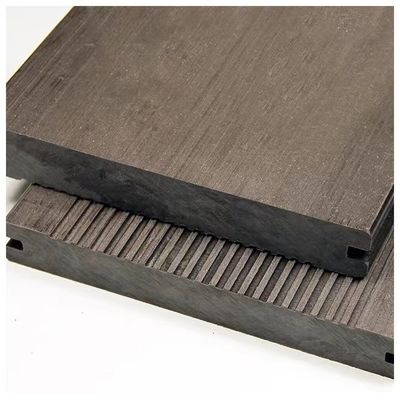 140 X 23mm WPC Solid Decking Wood Plastic Composite Panel Untuk Jalan Taman